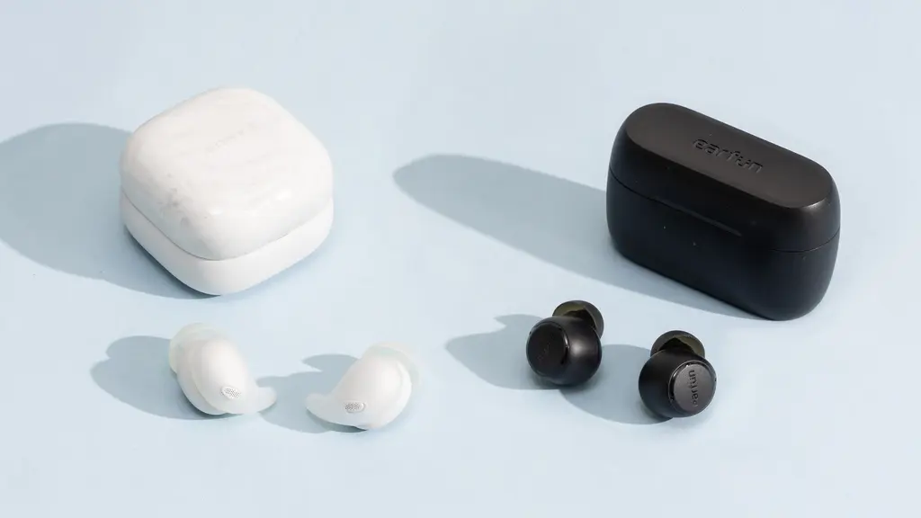best wireless earbuds under 200 dollars 2024